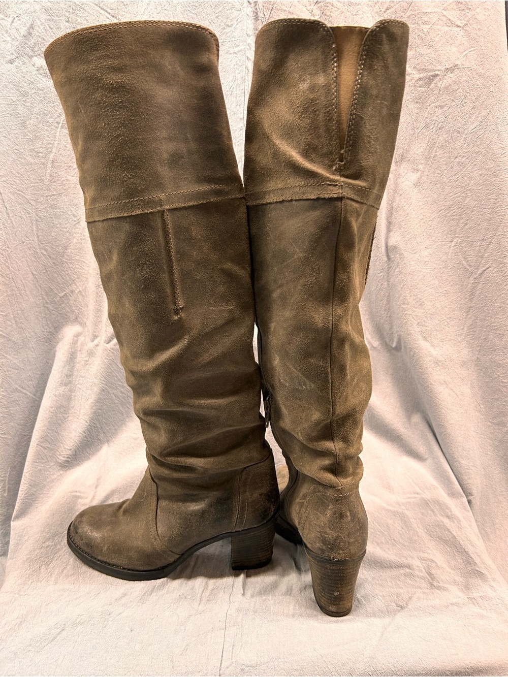Aldo Elinna Over The Knee Suede Knee-High Boots in Grey - Picture 10 of 14